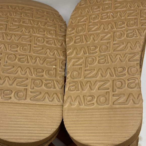 PAWZ Tan Kids Boots with Bow - Picture 9 of 10